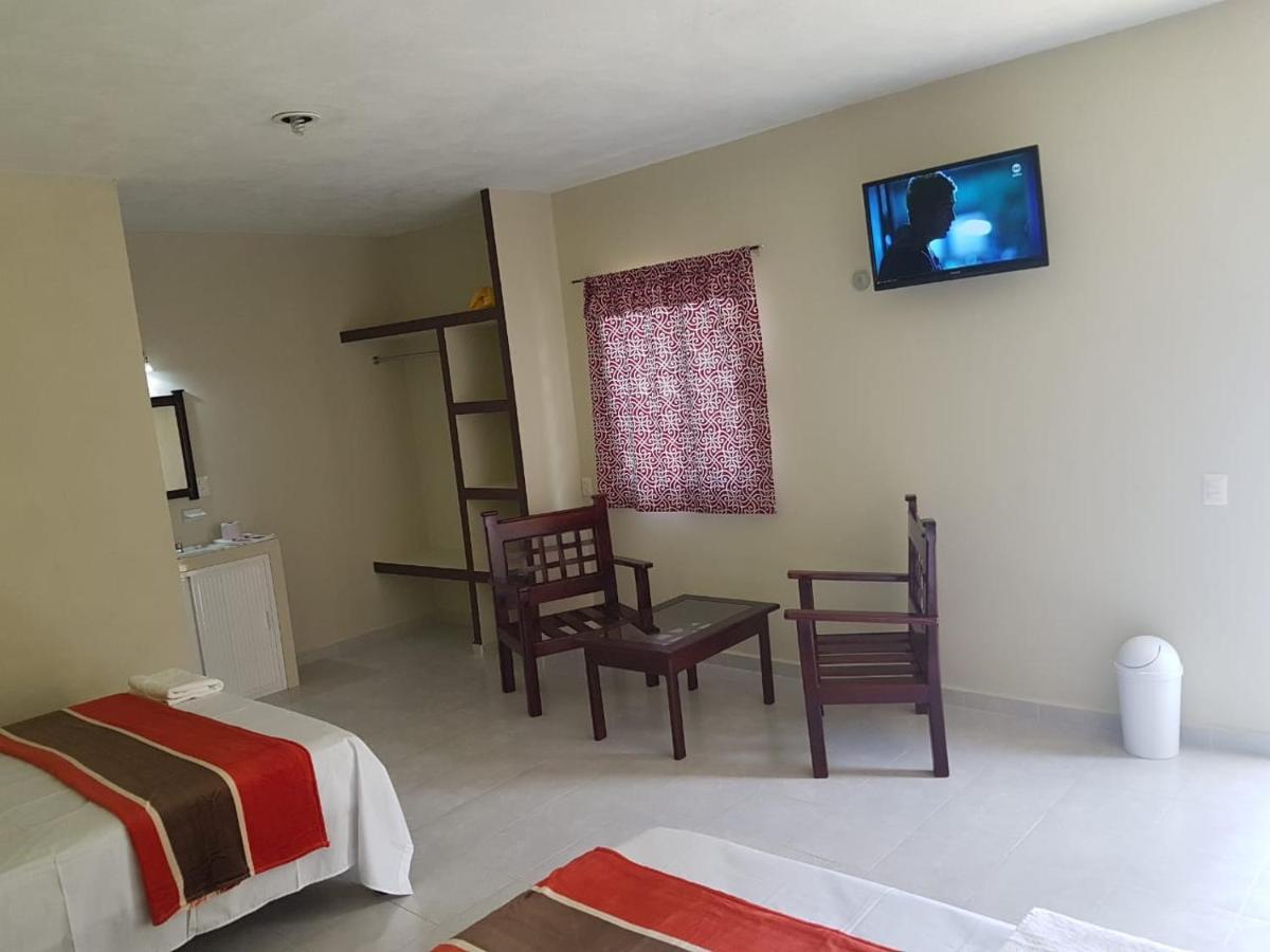 Hotel Villa Calakmul Ешпухил Екстериор снимка