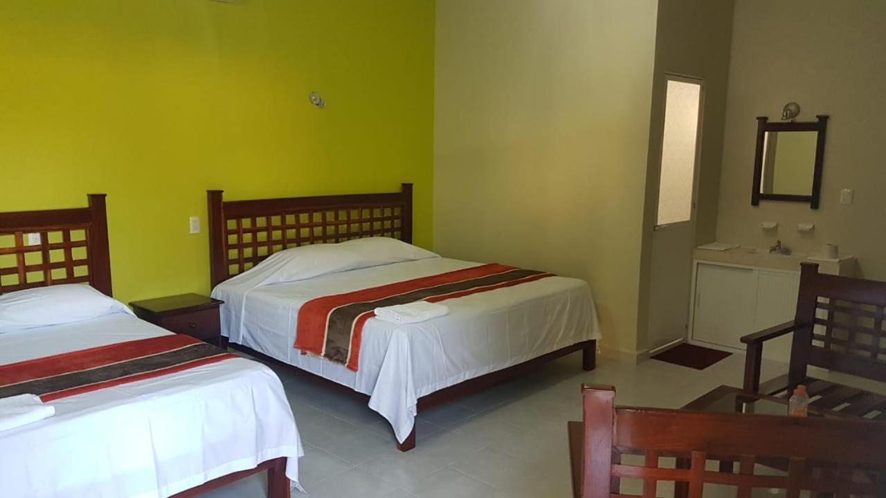 Hotel Villa Calakmul Ешпухил Екстериор снимка